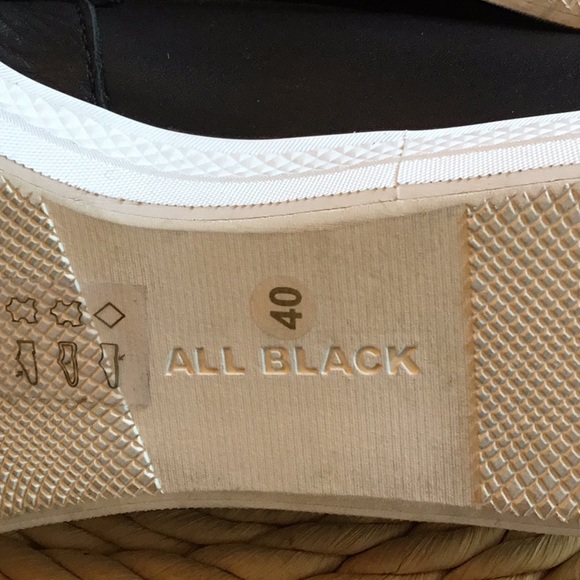 NWOT All Black Shearing Top Loafers - Picture 6 of 6